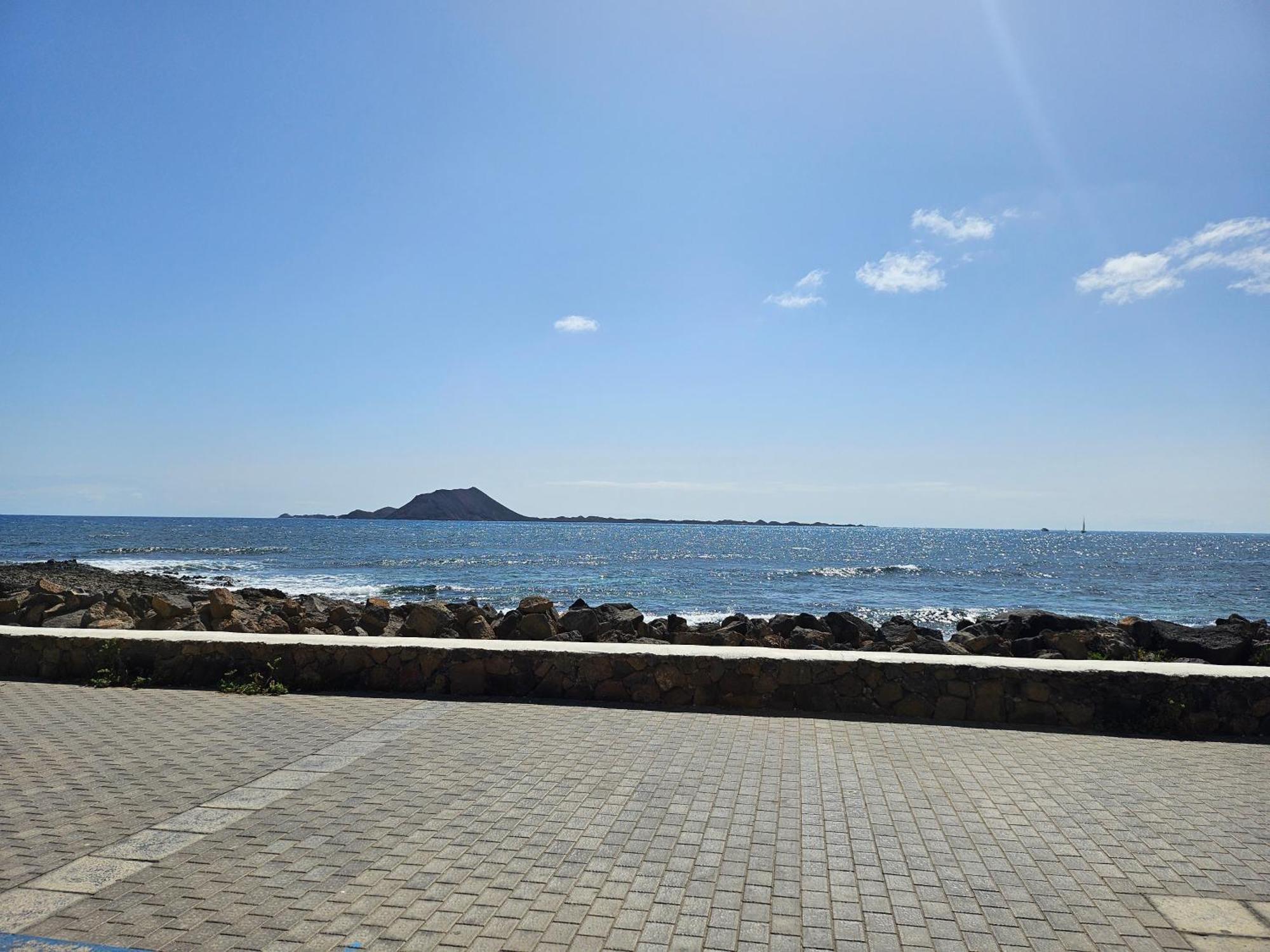 Corralejo Coliving By Amazzzing Travelホステル エクステリア 写真