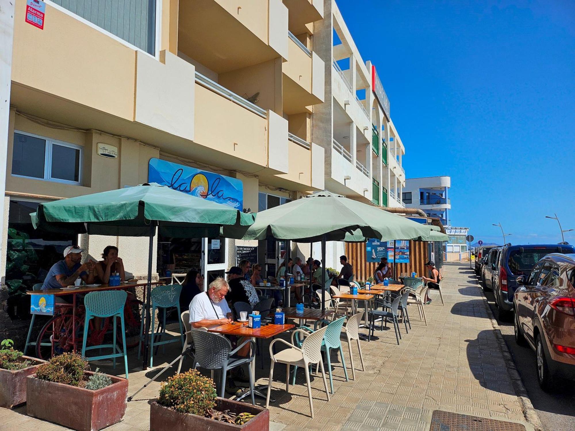 Corralejo Coliving By Amazzzing Travelホステル エクステリア 写真